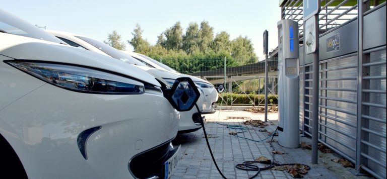 How Exactly Do You Charge Electric Cars?