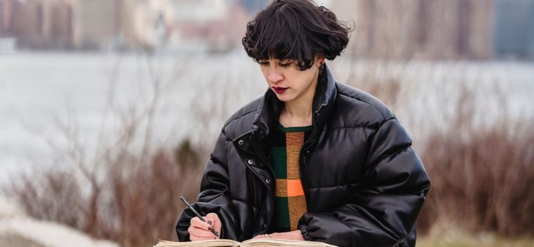 How You Can Use Writing To Quiet Those Negative Thoughts