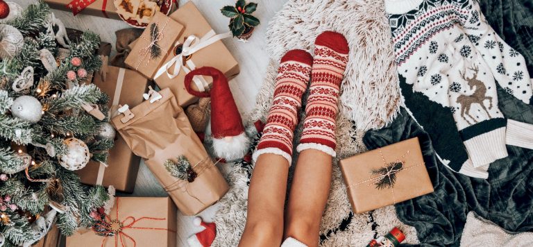 A Woman’s Home Office Gift-Giving Guide (For Rose Gold Lovers)