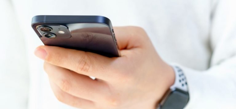 Weak iPhone sales decreased Apple’s quarterly revenue by 5%.