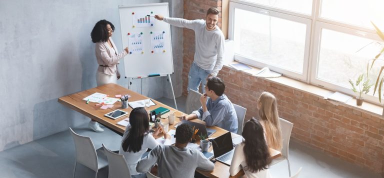 Bootstrapping vs. Fundraising What You Need to know keep growing