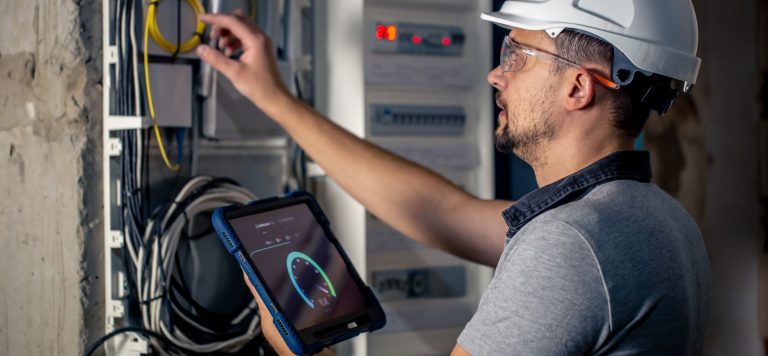 Revolutionizing Industry Efficiency – The Role of Wireless Vibration Monitoring