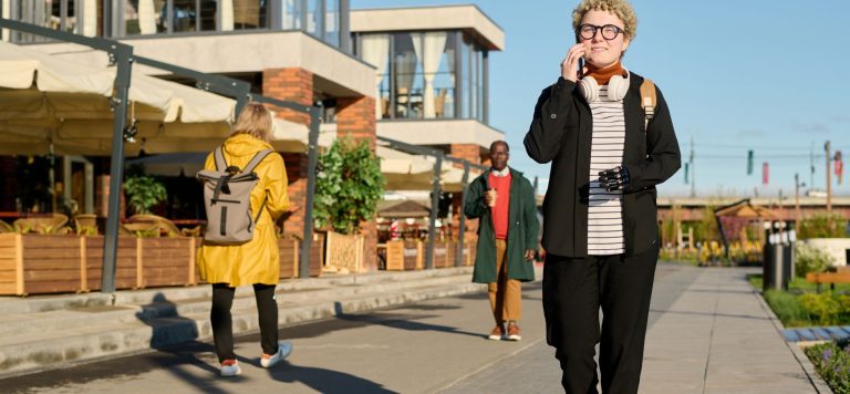 The 5 AM Club! How Early Risers Conquer the World Before Breakfast