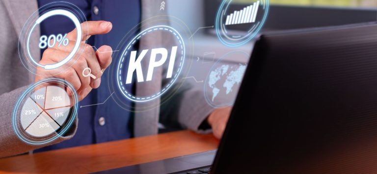 Maximizing KPIs and ROI – The Impact of Custom Dashboards on Business Performance