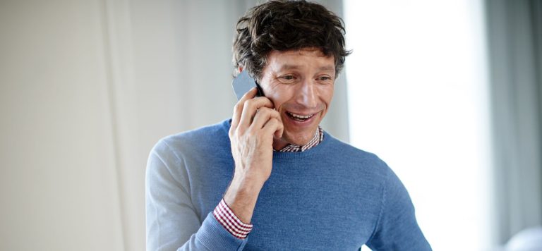 What Do Emotionally Intelligent People Do Differently with Their Smartphones?