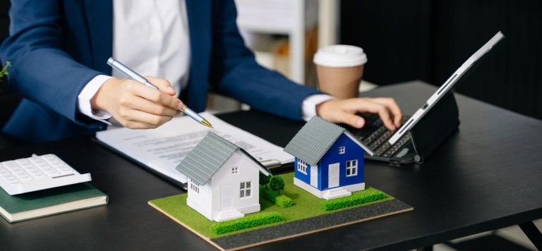 A Beginner’s Guide to Kickstart Your Own Real Estate Venture