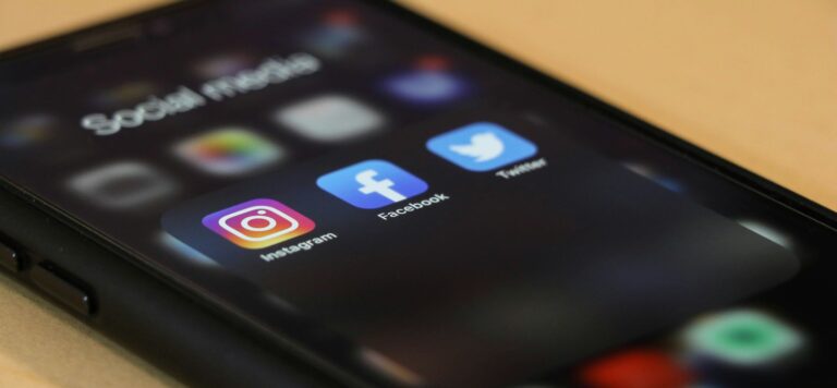 How to Automate Social Media Posts Using Claude AI