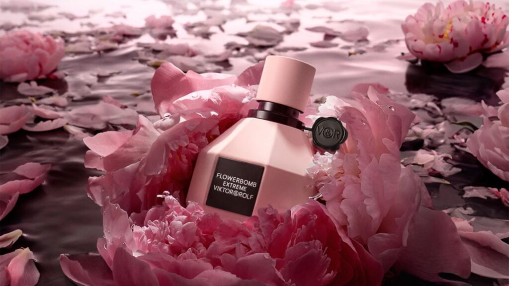 Viktor & Rolf Flowerbomb A Rich, Floral Explosion