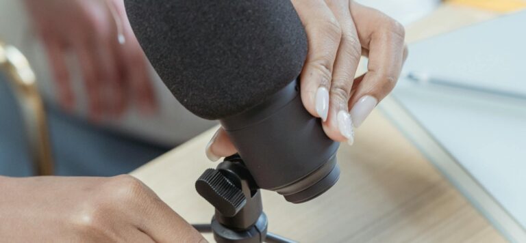 AI Influencers Earn Millions Without Being Real People