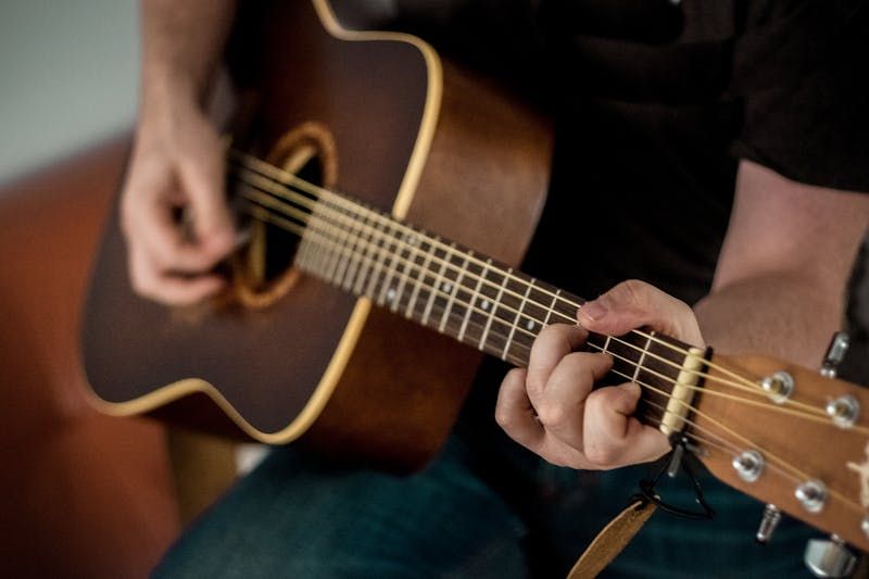 Country music artist income from touring and streaming