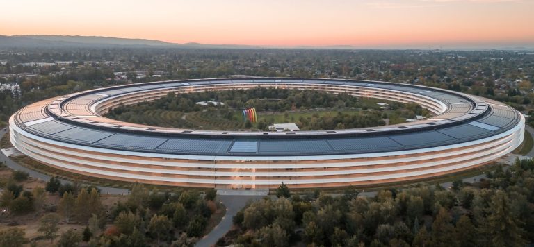Tim Cook Succession: 5 Founder Lessons From Apple’s CEO Handoff
