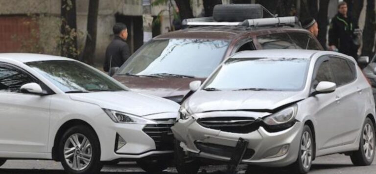 What to Do If You Get into a Crash in an Accident-Prone Area