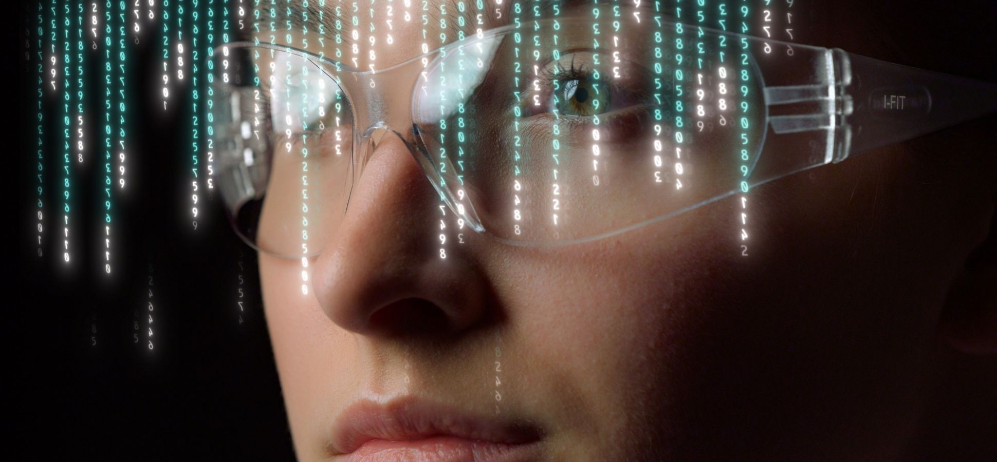 Why Smart Glasses May Succeed Where Other AI Wearables Failed